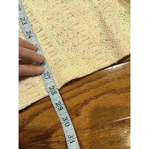 Crowned Free One Lace Floral Lace Ivory Shawl Kimono Cover Up Festival - Picture 7 of 7